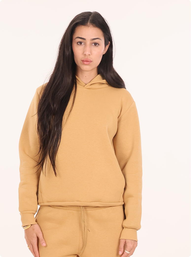 Jessica wear a Urban Set