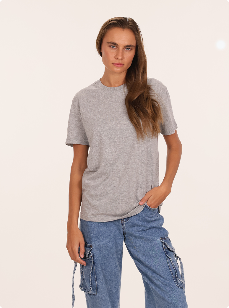 Madeline wear a Eleganza Cotton Tee