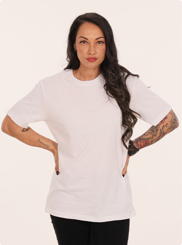 Tamie wear a Eleganza Cotton Tee